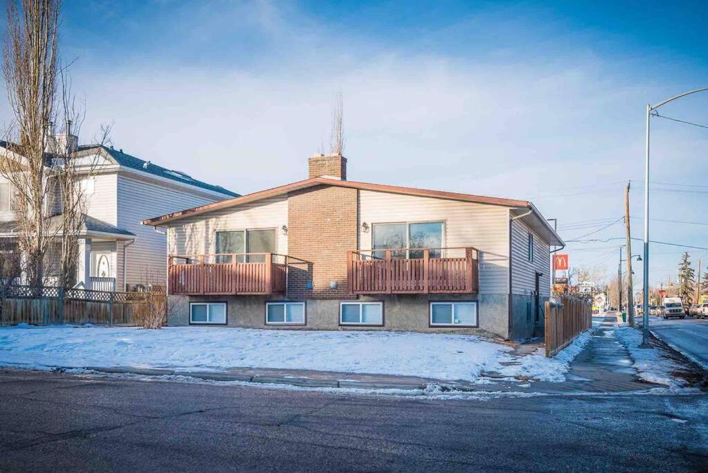 Mt Pleasant Nw 2 Bedrooms 500 YYC Exterior foto